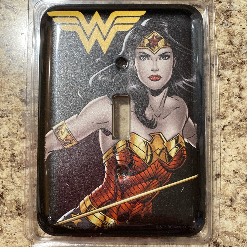 WONDER WOMEN LIGHT SWITCH Wall Socket PLATE